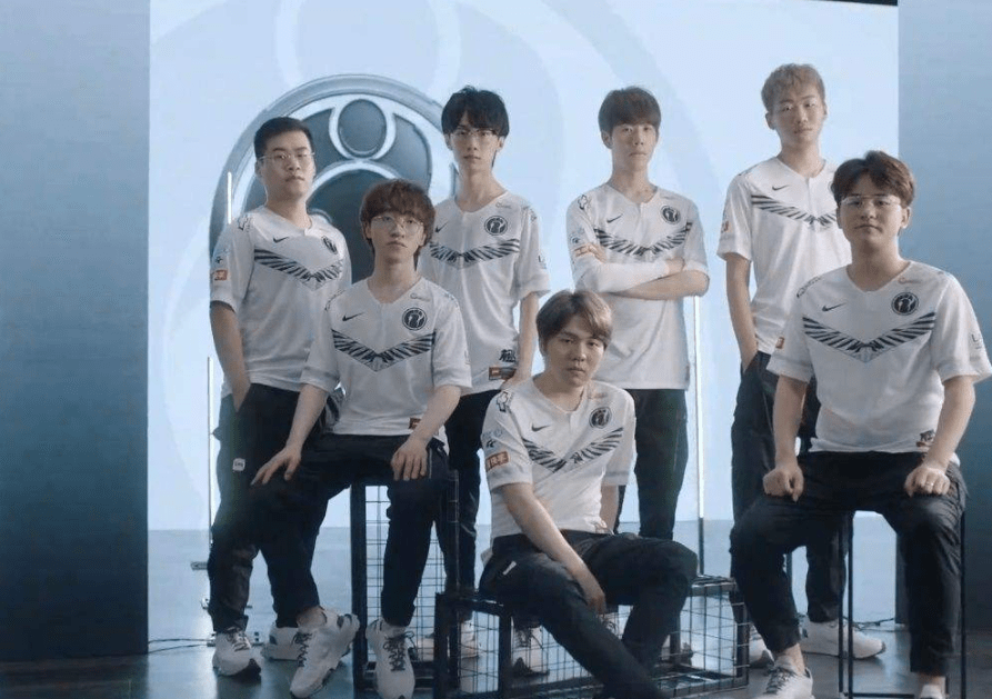 充满了不确 充满了不确