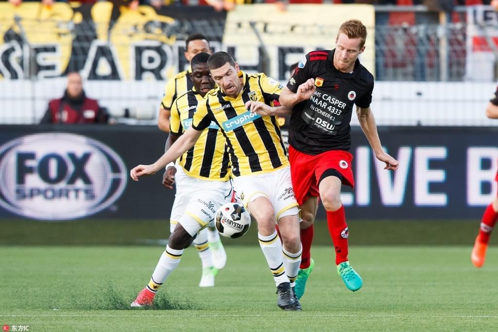 3人得分上 3人得分上