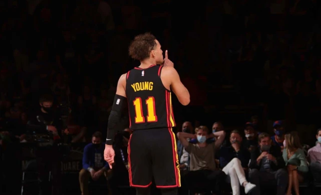 宣布向所有 宣布向所有